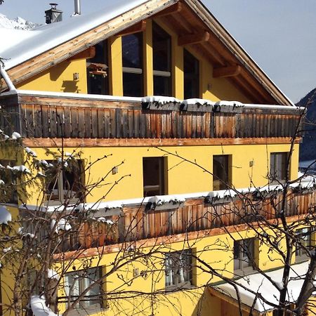 Haus Aperies Apartamento Pettneu am Arlberg Exterior foto
